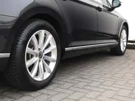 Volkswagen Passat (2022) thumbnail 18