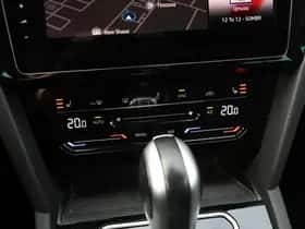 Volkswagen Passat (2022) thumbnail 36