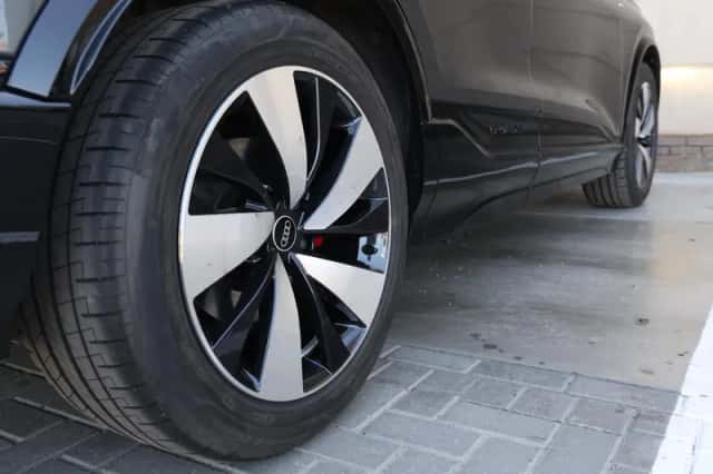 Audi Q6 e-tron (2025) thumbnail 18