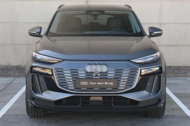 Audi Q6 e-tron (2025) thumbnail 4