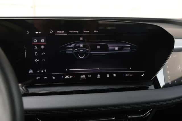 Audi Q6 e-tron (2025) thumbnail 34