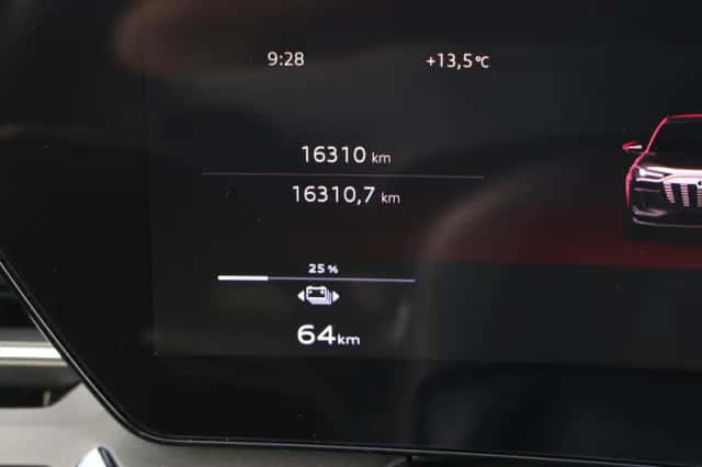 Audi Q6 e-tron (2025) thumbnail 47
