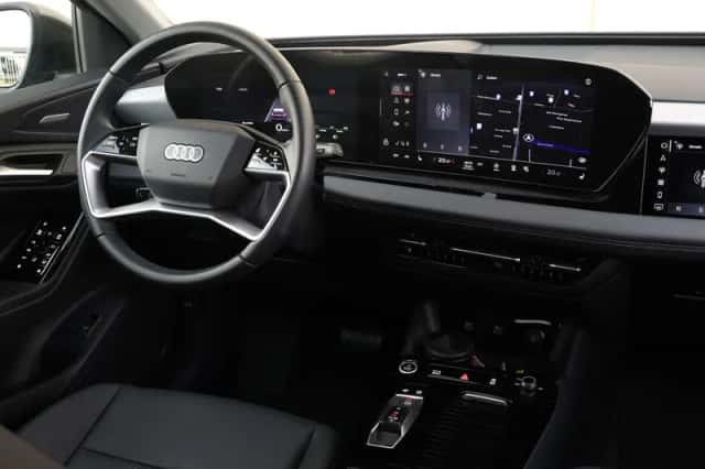 Audi Q6 e-tron (2025) thumbnail 7