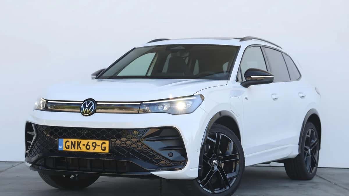 Volkswagen Tiguan (2024) — foto 1