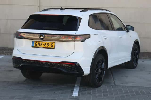 Volkswagen Tiguan (2024) thumbnail 5