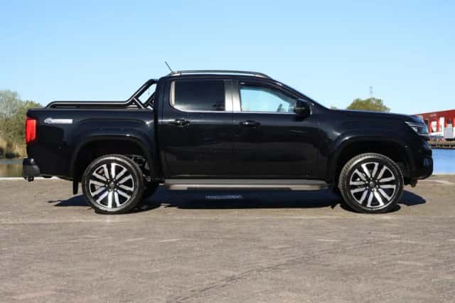 Volkswagen Amarok (2024) thumbnail 2