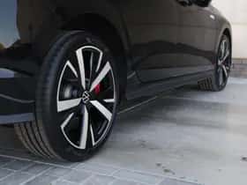 Volkswagen Golf (2024) thumbnail 17