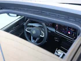 Volkswagen Golf (2024) thumbnail 22
