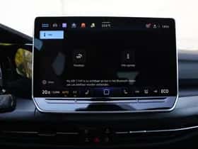 Volkswagen Golf (2024) thumbnail 31