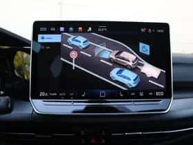Volkswagen Golf (2024) thumbnail 34