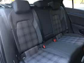 Volkswagen Golf (2024) thumbnail 9