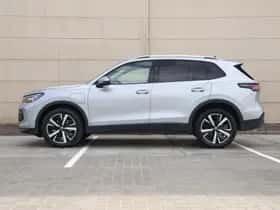 Volkswagen Tiguan (2025) thumbnail 11