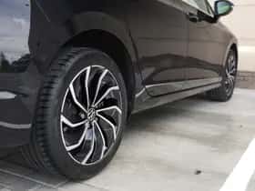 Volkswagen Golf (2022) thumbnail 17