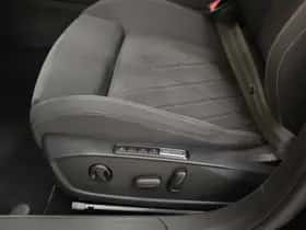 Volkswagen Golf (2022) thumbnail 37