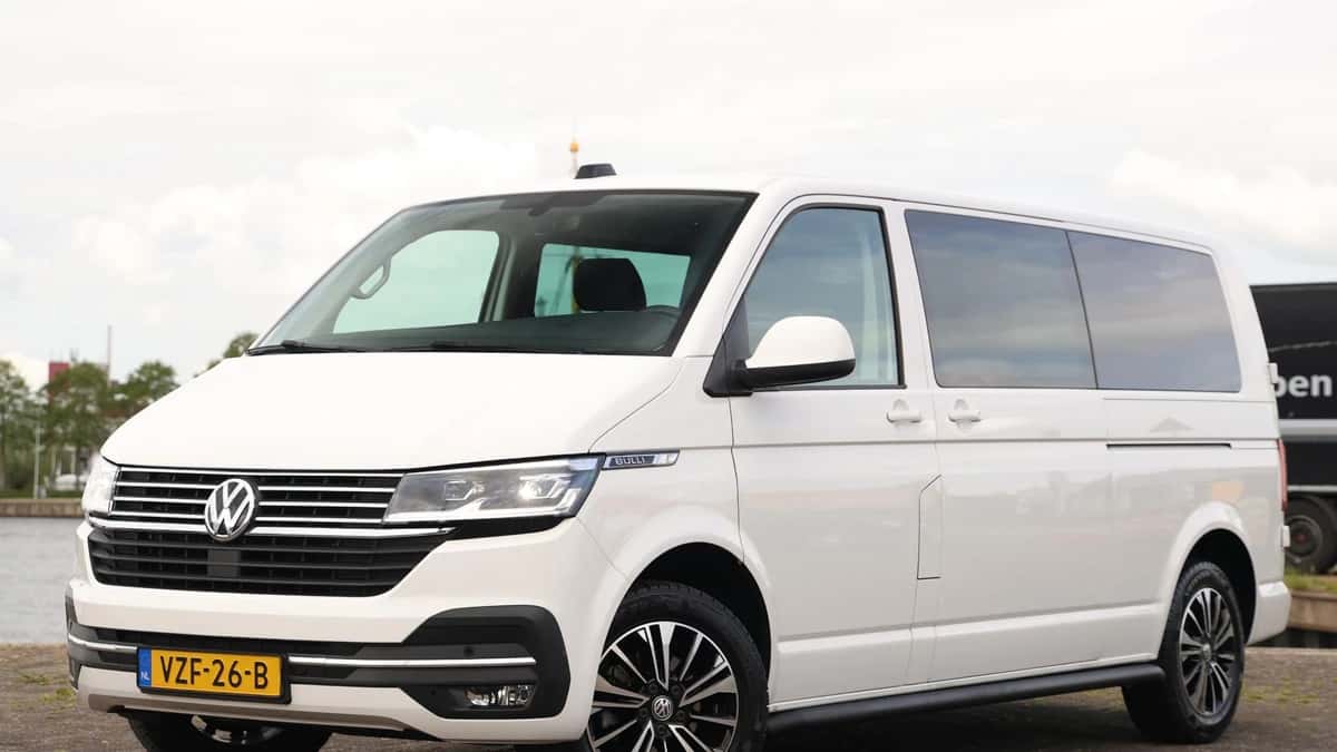 Volkswagen Transporter (2023) — foto 1