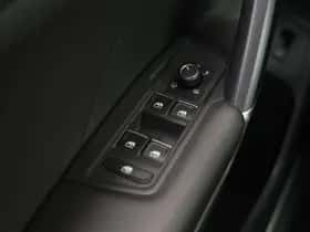 Volkswagen Tiguan (2017) thumbnail 34