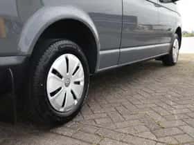Volkswagen Transporter (2024) thumbnail 17