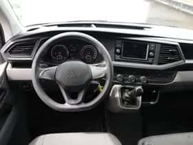 Volkswagen Transporter (2024) thumbnail 19