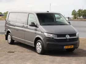 Volkswagen Transporter (2024) thumbnail 3