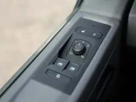Volkswagen Transporter (2024) thumbnail 28