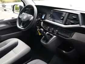 Volkswagen Transporter (2024) thumbnail 8