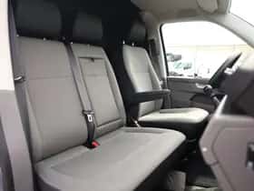 Volkswagen Transporter (2024) thumbnail 9