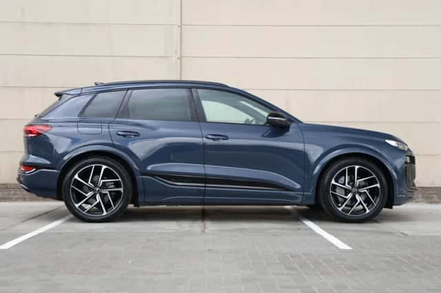 Audi Q6 e-tron (2025) thumbnail 2
