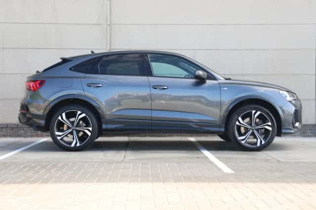 Audi Q3 (2024) thumbnail 2