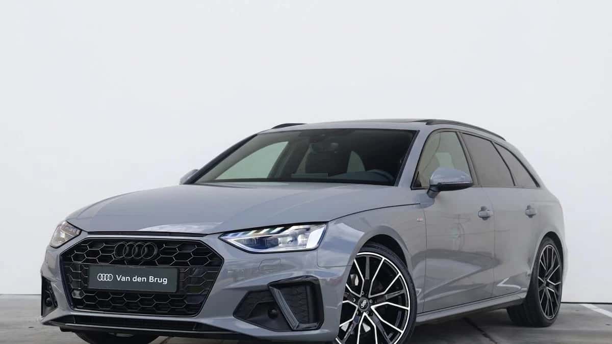 Audi A4 (2023) — foto 1