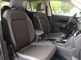 Volkswagen T-Cross (2019) thumbnail 8