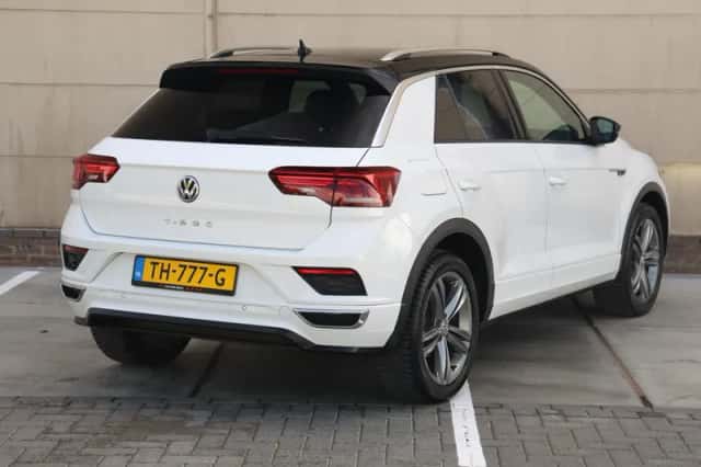 Volkswagen T-Roc (2018) thumbnail 5