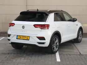 Volkswagen T-Roc (2018) thumbnail 5
