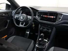 Volkswagen T-Roc (2018) thumbnail 7