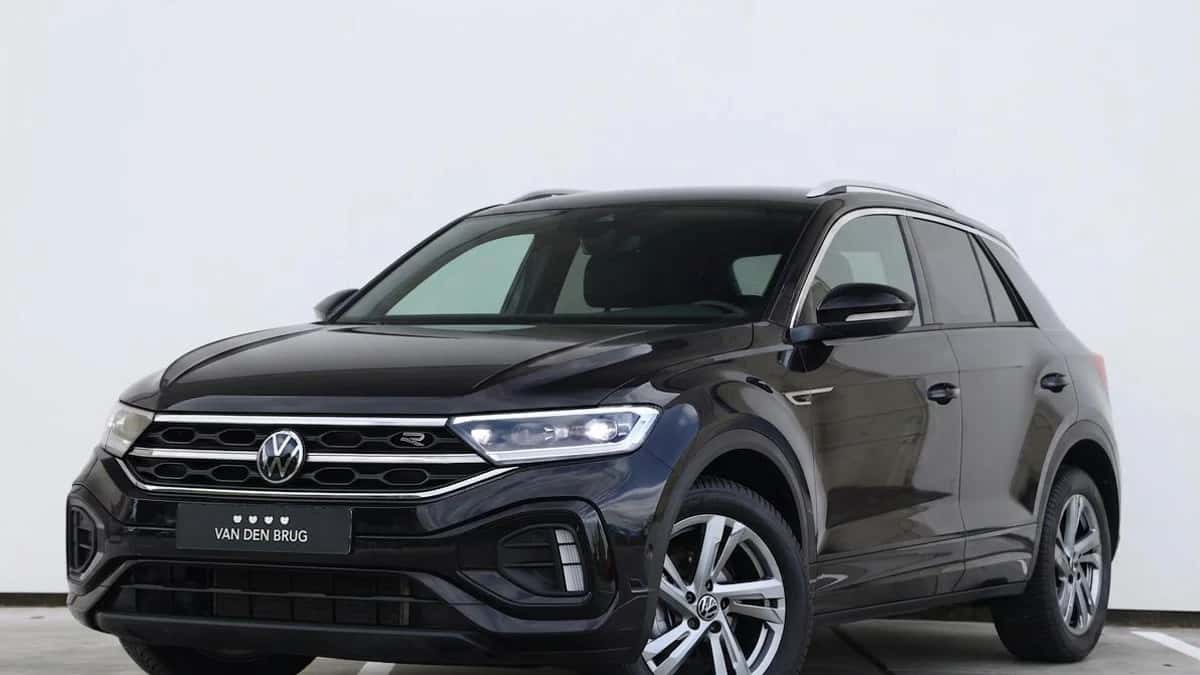 Volkswagen T-Roc (2023) — foto 1