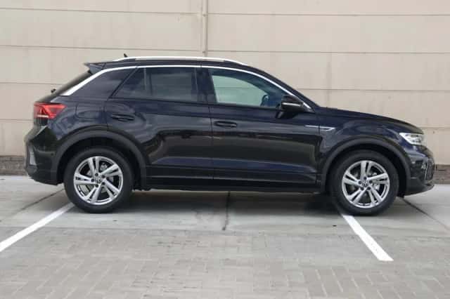 Volkswagen T-Roc (2023) thumbnail 2
