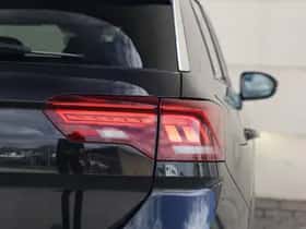 Volkswagen T-Roc (2023) thumbnail 16
