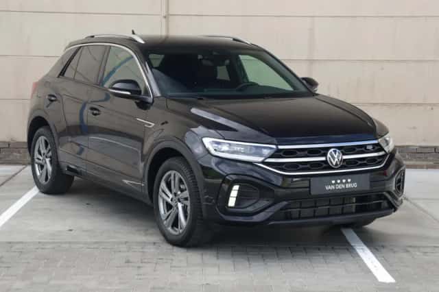 Volkswagen T-Roc (2023) thumbnail 3