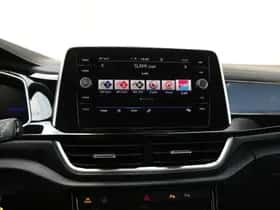 Volkswagen T-Roc (2023) thumbnail 24