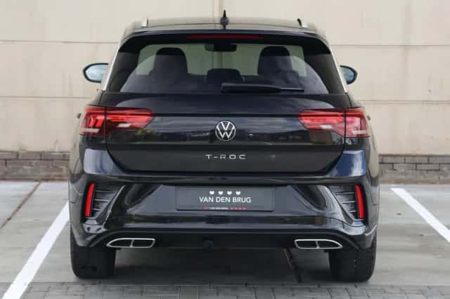 Volkswagen T-Roc (2023) thumbnail 6
