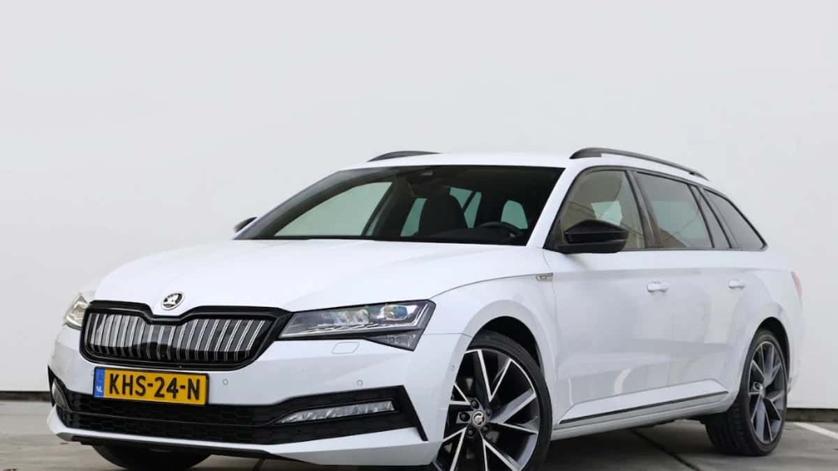 Škoda Superb (2023) — foto 1