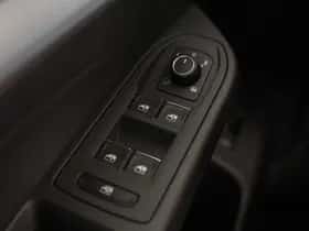 Volkswagen Golf (2025) thumbnail 36