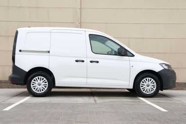 Volkswagen Caddy (2023) thumbnail 2