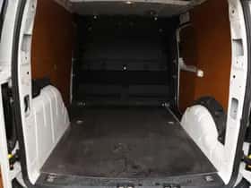 Volkswagen Caddy (2023) thumbnail 17