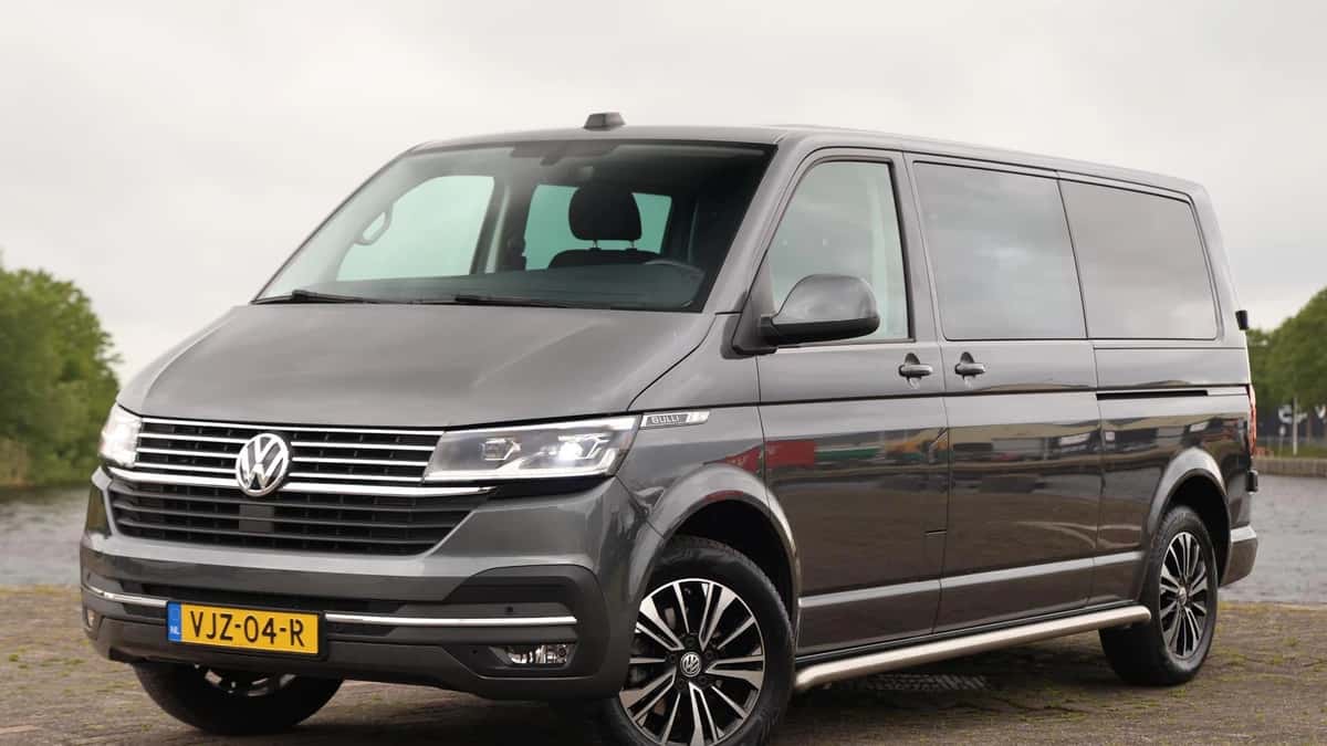 Volkswagen Transporter (2021) — foto 1