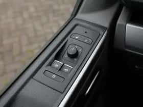 Volkswagen Transporter (2021) thumbnail 35