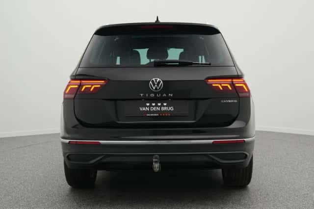 Volkswagen Tiguan (2022) thumbnail 6