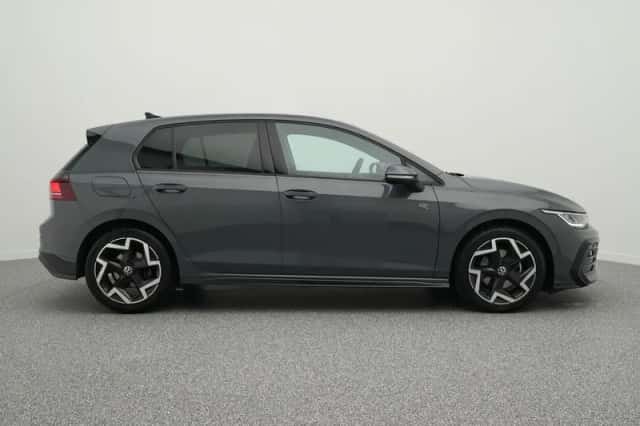 Volkswagen Golf (2025) thumbnail 2