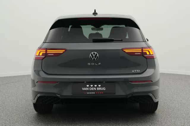 Volkswagen Golf (2025) thumbnail 5