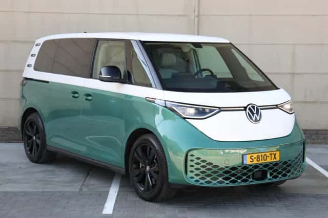 Volkswagen ID. Buzz (2023) thumbnail 3