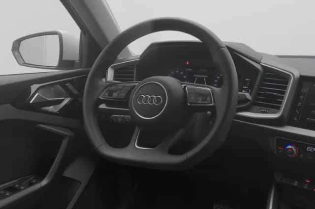 Audi A1 (2025) thumbnail 8